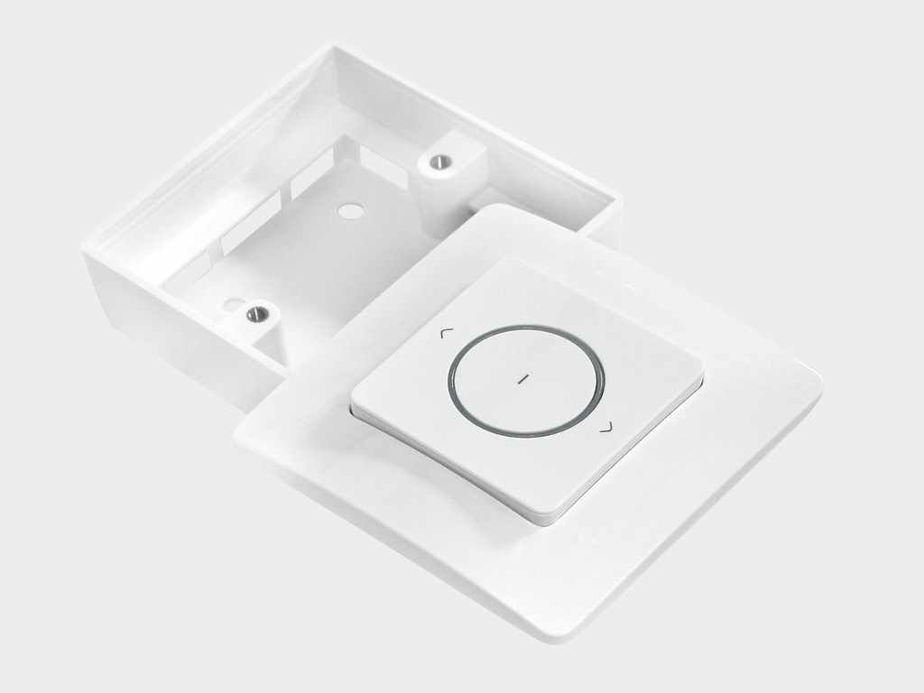 Ворота рулонные (Рольворота) из стального роллетного профиля RHE78G 14 Ворота рулонные (Рольворота) из стального роллетного профиля RHE78G 14