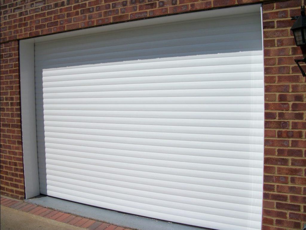 Ворота рулонные (Рольворота) из пенозаполненного роллетного профиля RH77M 8