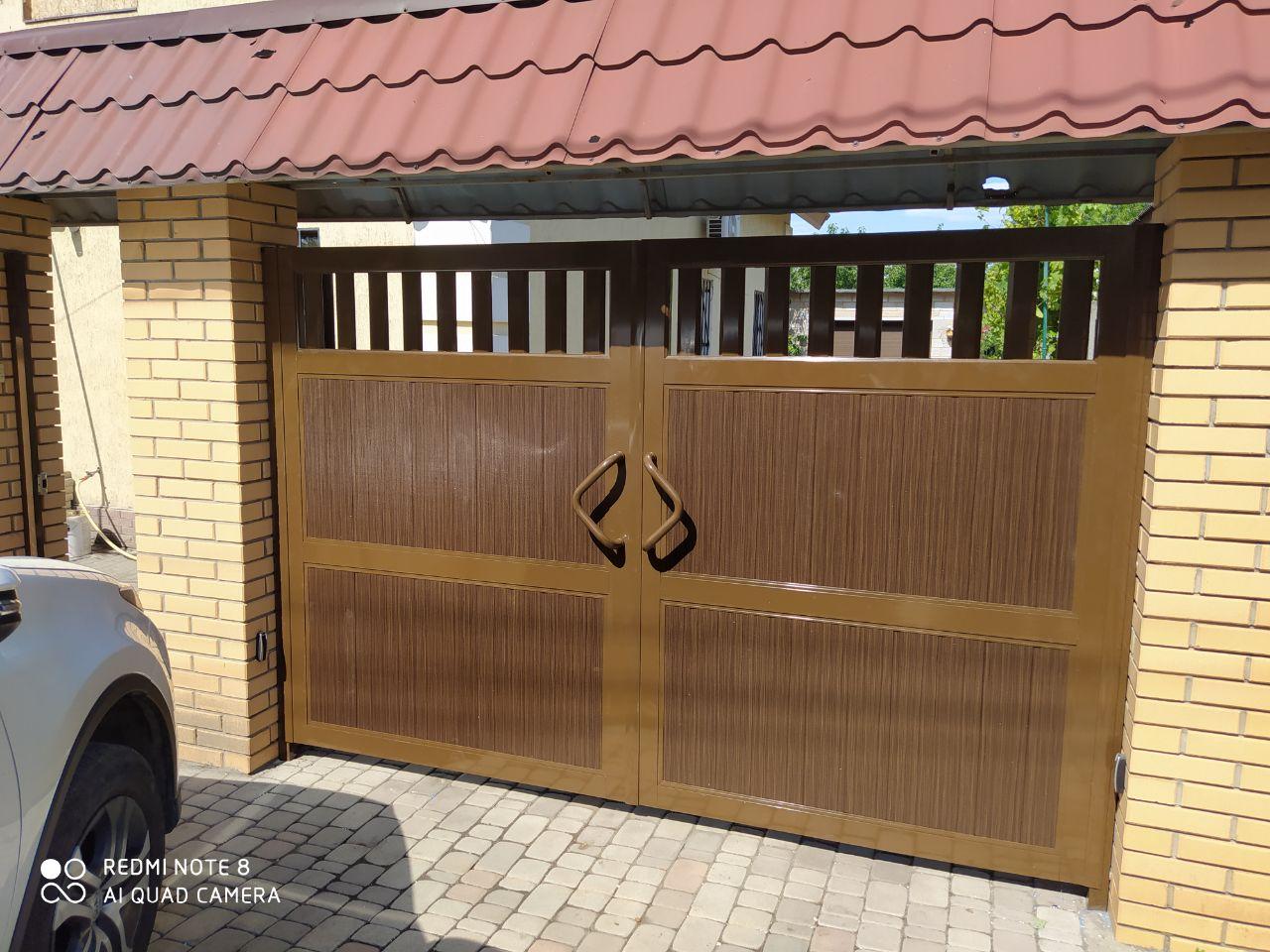 Распашные ворота из сендвич-панелей 22