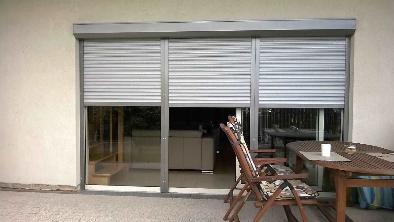 Рольставни на окна из пенозаполненного роллетного профиля RH45N 7 Рольставни на окна из пенозаполненного роллетного профиля RH45N 7